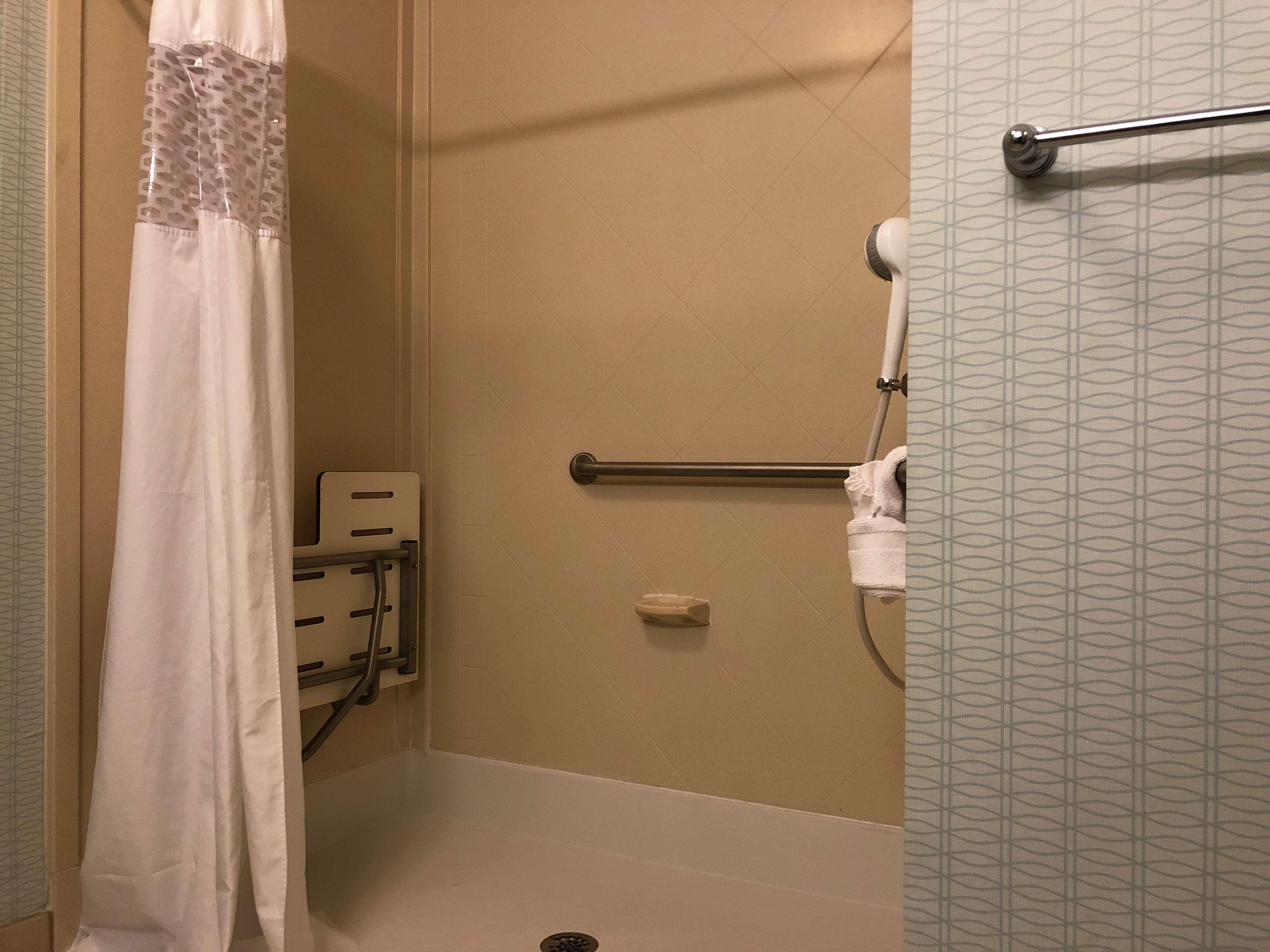 Hampton Inn & Suites Nashville At Opryland מראה חיצוני תמונה