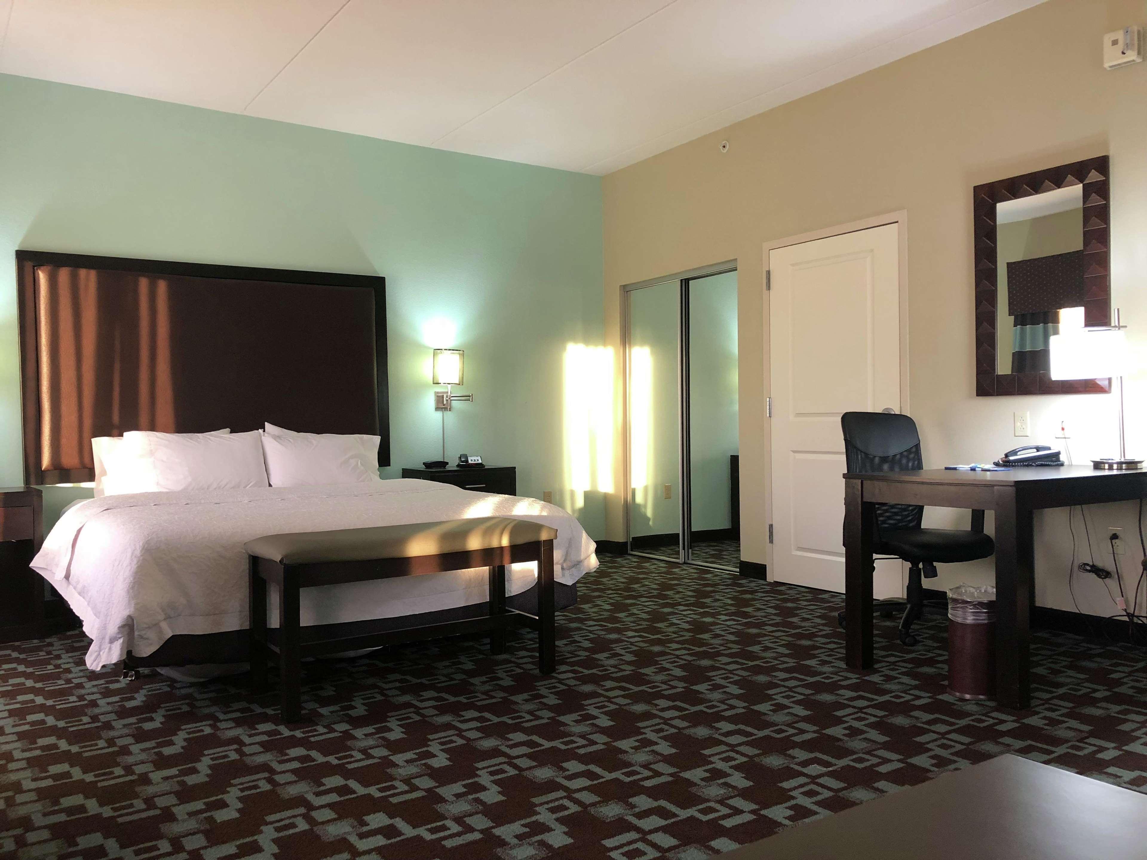 Hampton Inn & Suites Nashville At Opryland מראה חיצוני תמונה