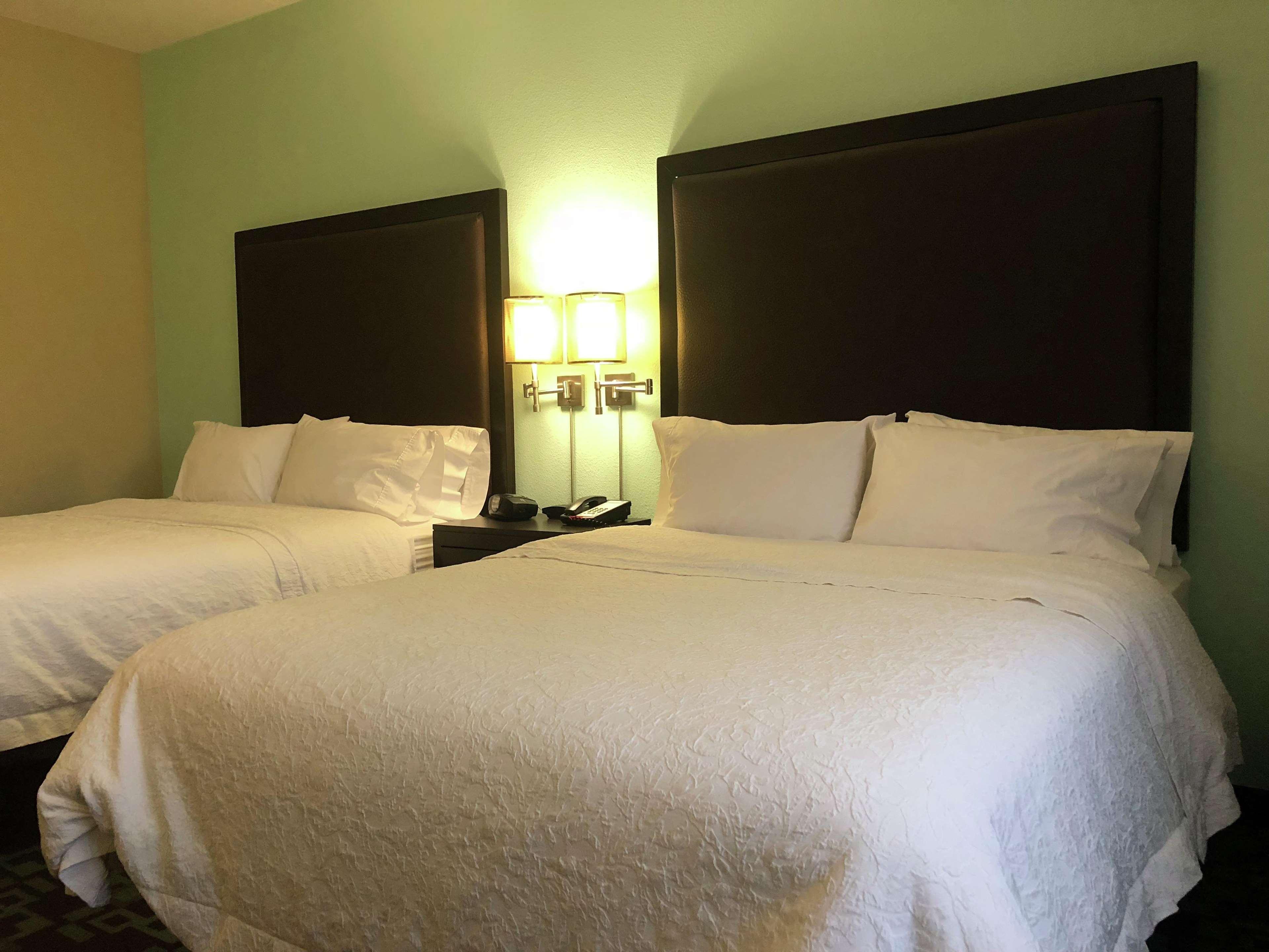 Hampton Inn & Suites Nashville At Opryland מראה חיצוני תמונה