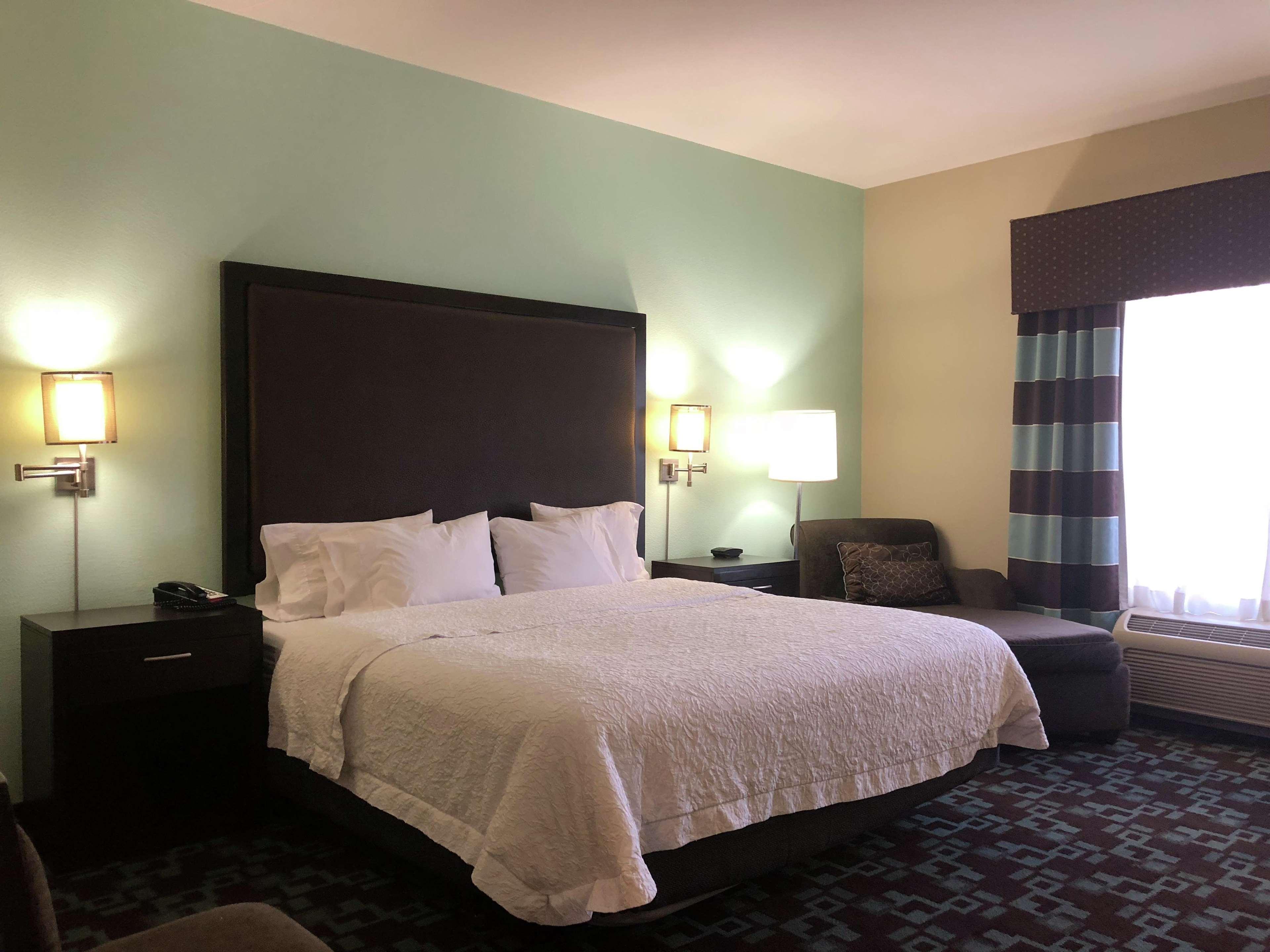 Hampton Inn & Suites Nashville At Opryland מראה חיצוני תמונה