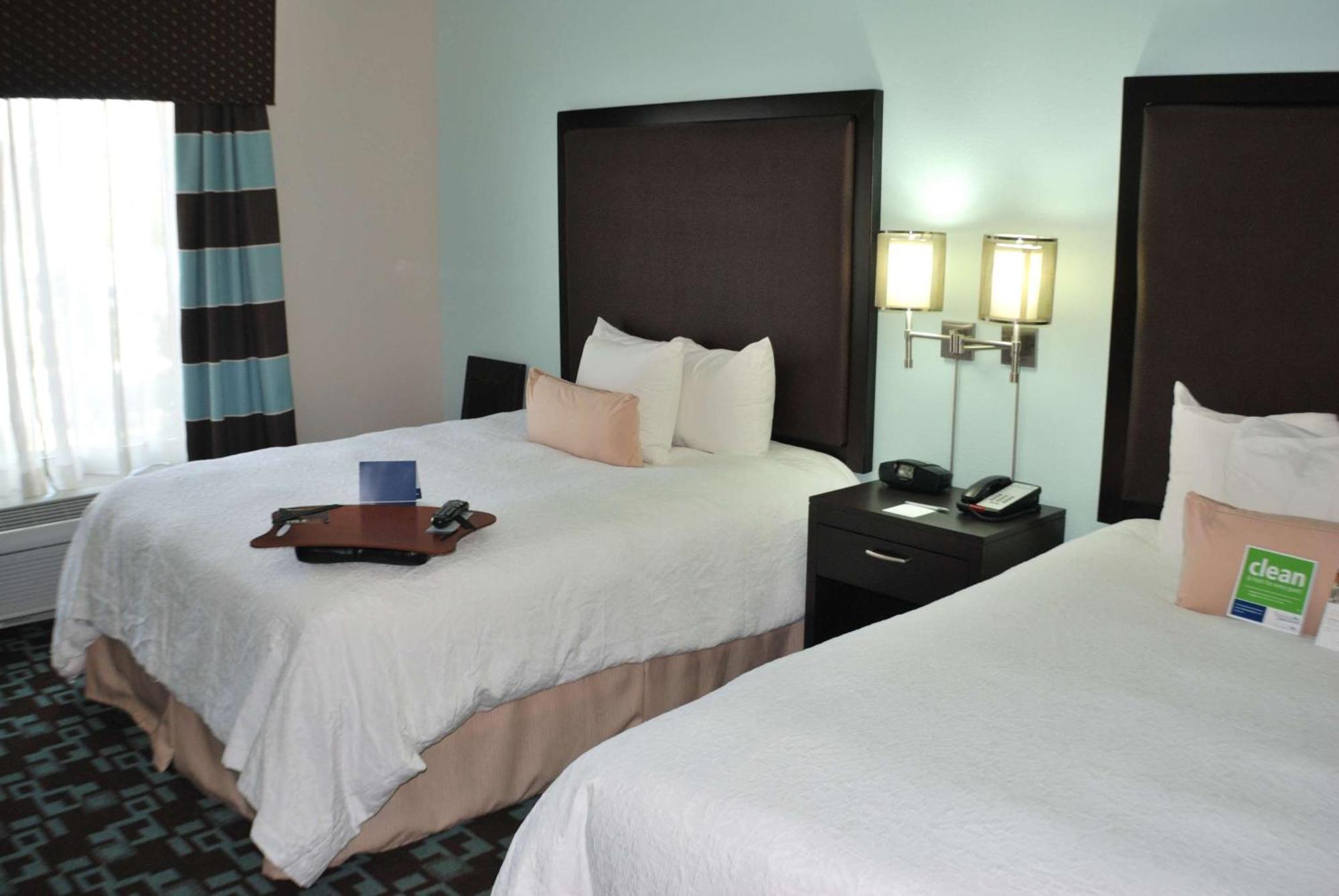 Hampton Inn & Suites Nashville At Opryland מראה חיצוני תמונה