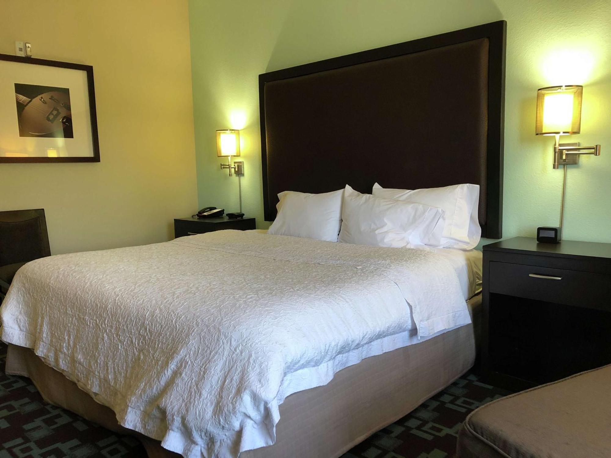 Hampton Inn & Suites Nashville At Opryland מראה חיצוני תמונה