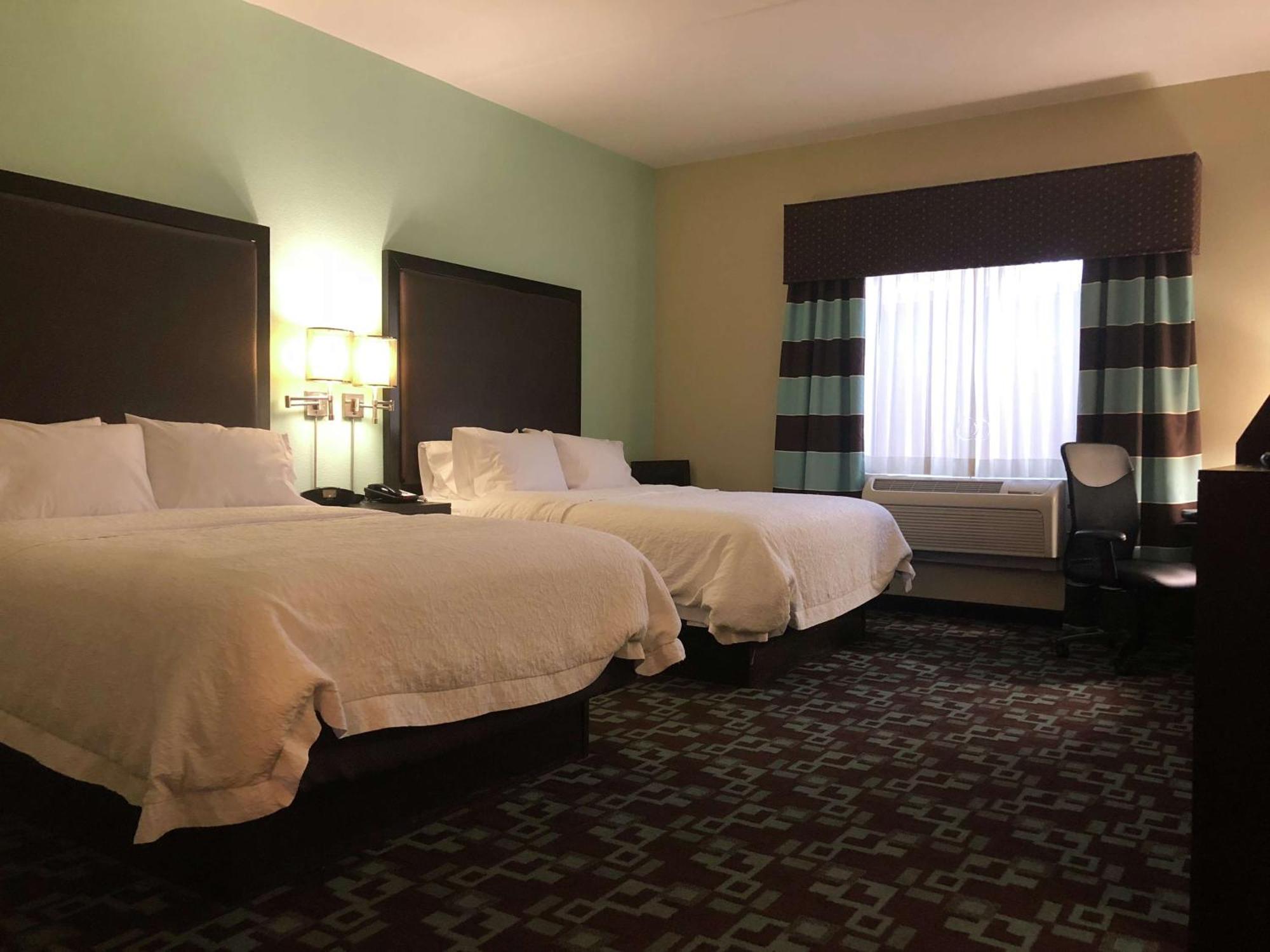 Hampton Inn & Suites Nashville At Opryland מראה חיצוני תמונה