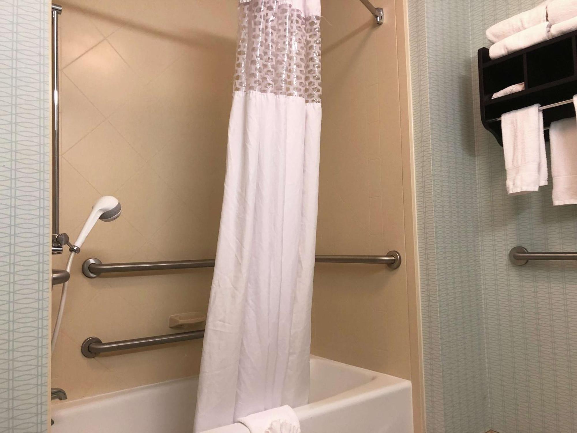 Hampton Inn & Suites Nashville At Opryland מראה חיצוני תמונה