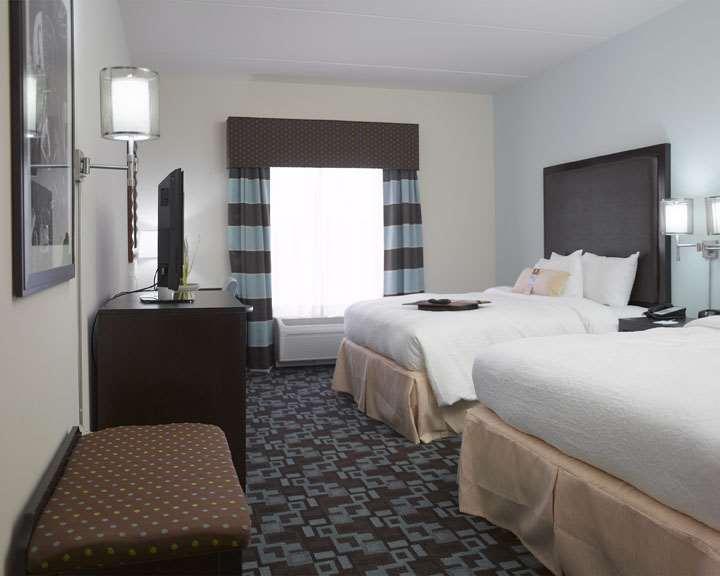 Hampton Inn & Suites Nashville At Opryland חדר תמונה